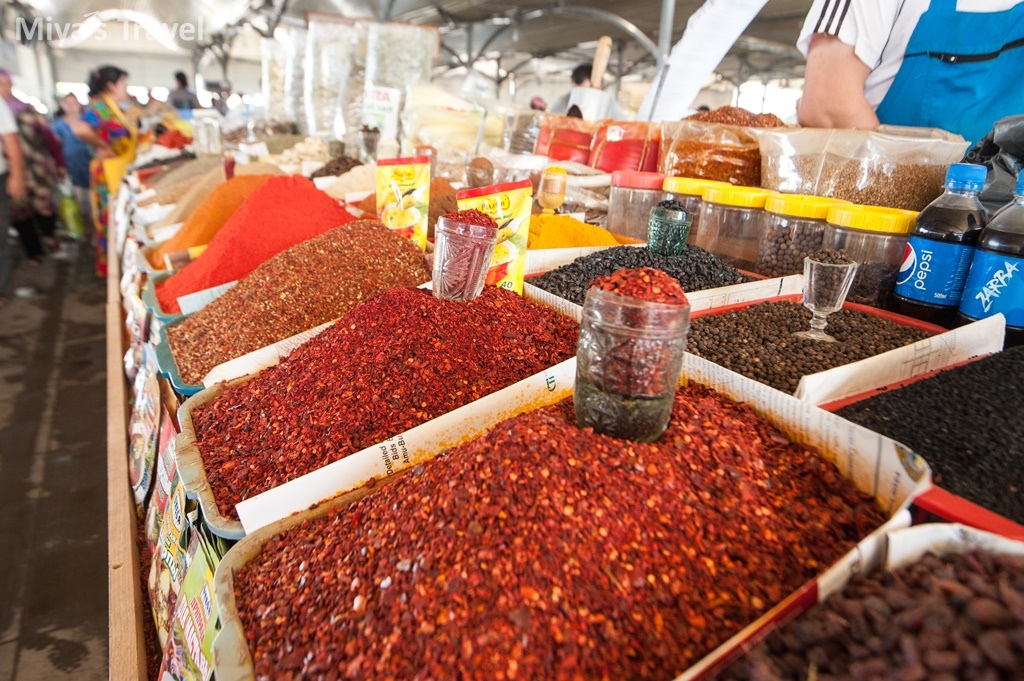 中亞烏茲別克∣走進中亞最著名/古老市集之一楚蘇巴扎Chorsu Market